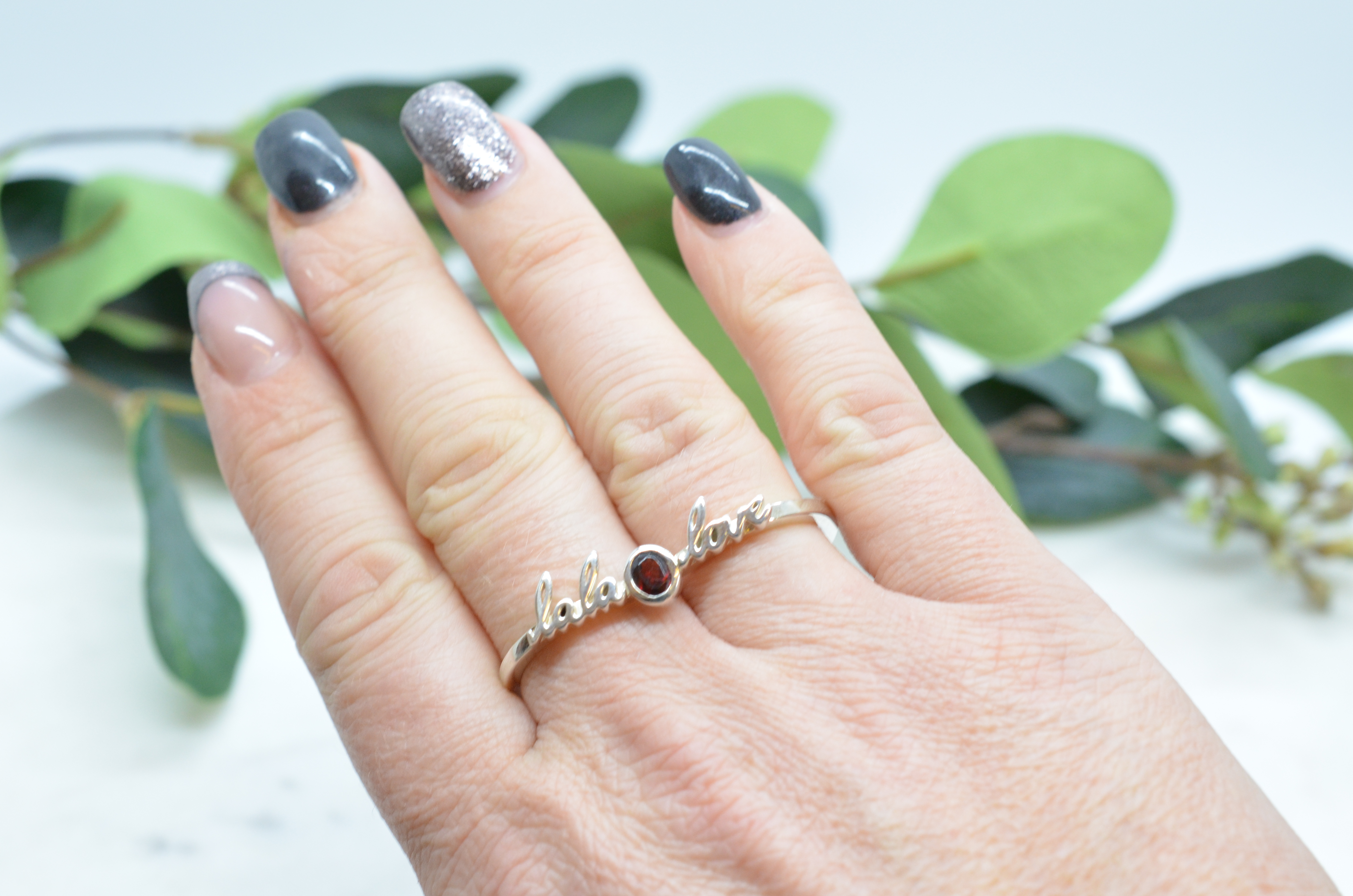 Second Hand Efva Attling "Lala Love" silver ring with red stone. - 5