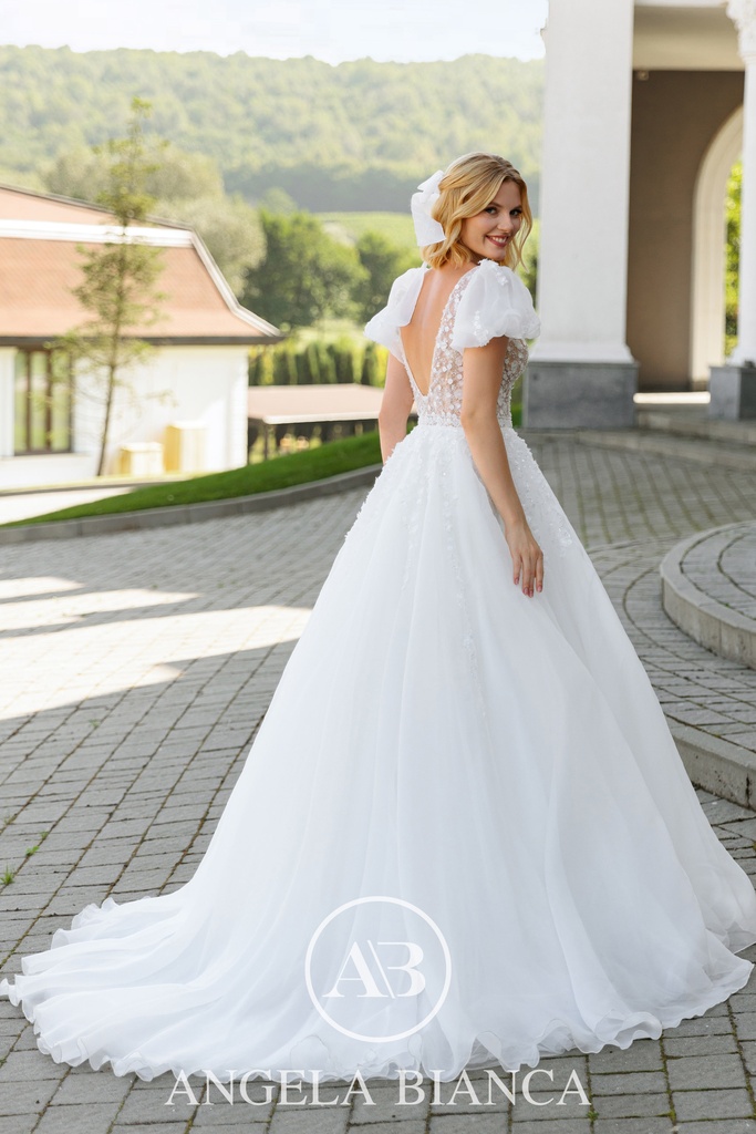 Angela Bianca 1135 - 3