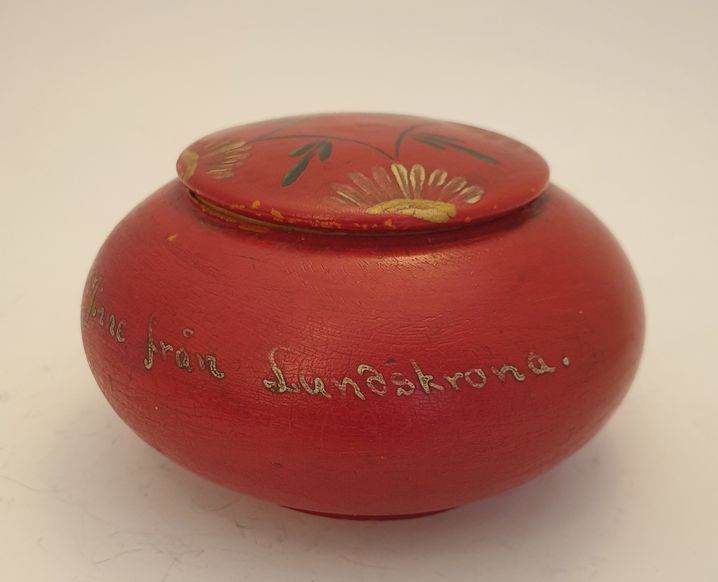 Landskrona souvenir turned box - 3