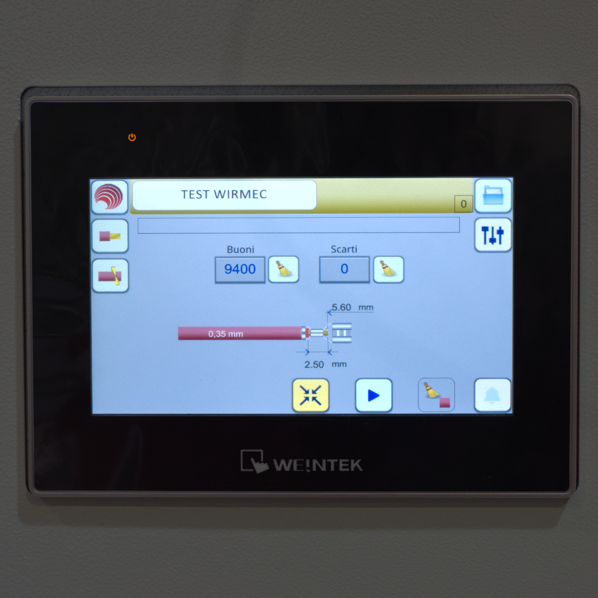 WSC26 Elektronisk programmerbar Strip & krimpmaskin 90°, 20kN  - 2