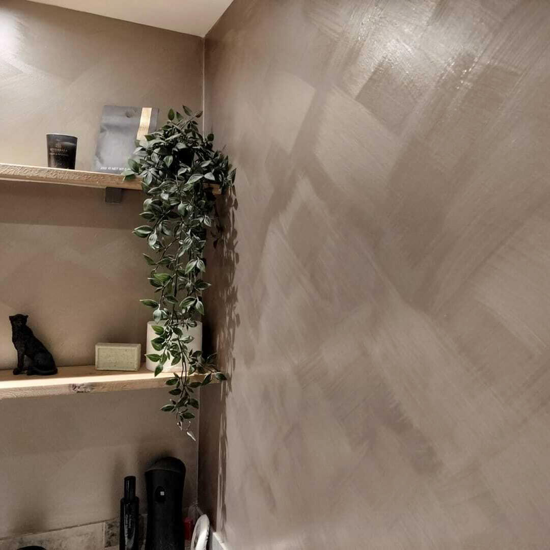 Satin - PAINTING THE PAST - Environment