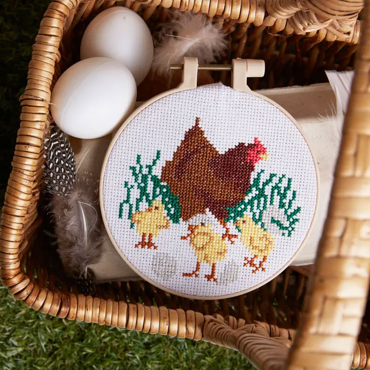 Broderikit - Kycklingmamma