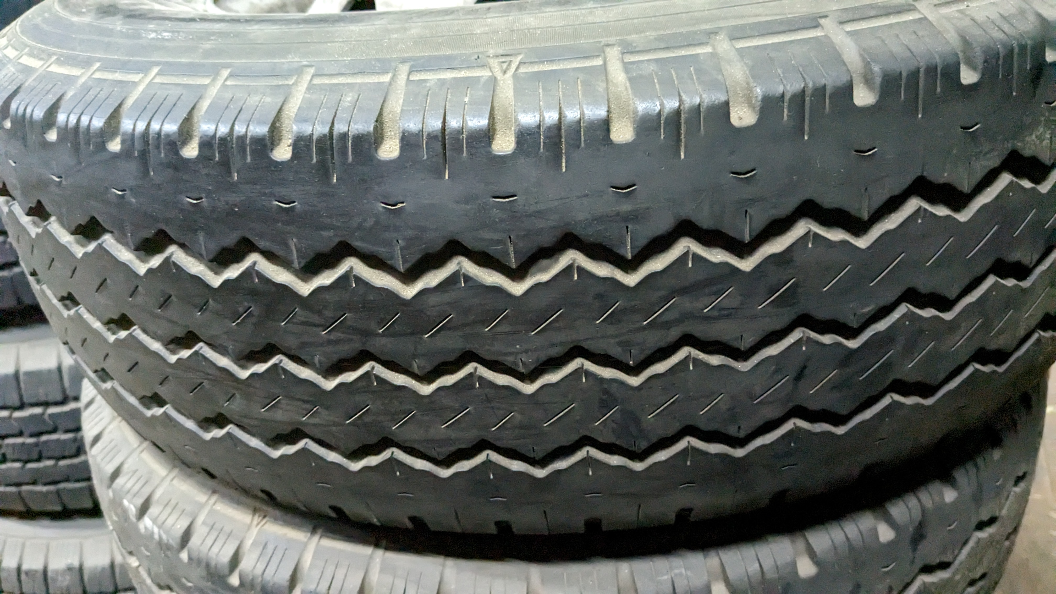 215/70R15C Komplett hjul, Toyo HO2 Sommardäck - 4