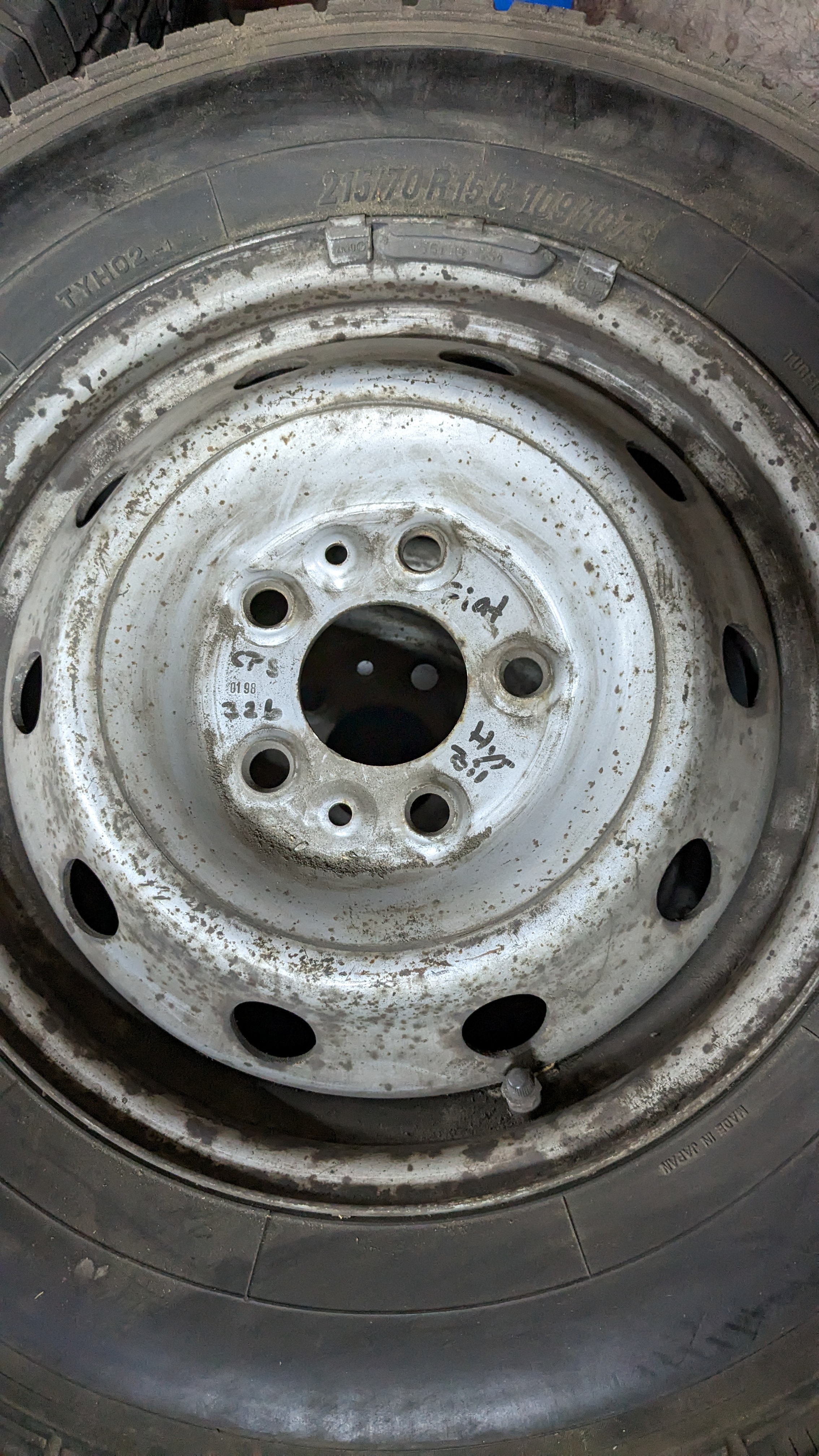 215/70R15C Komplett hjul, Toyo HO2 Sommardäck - 3