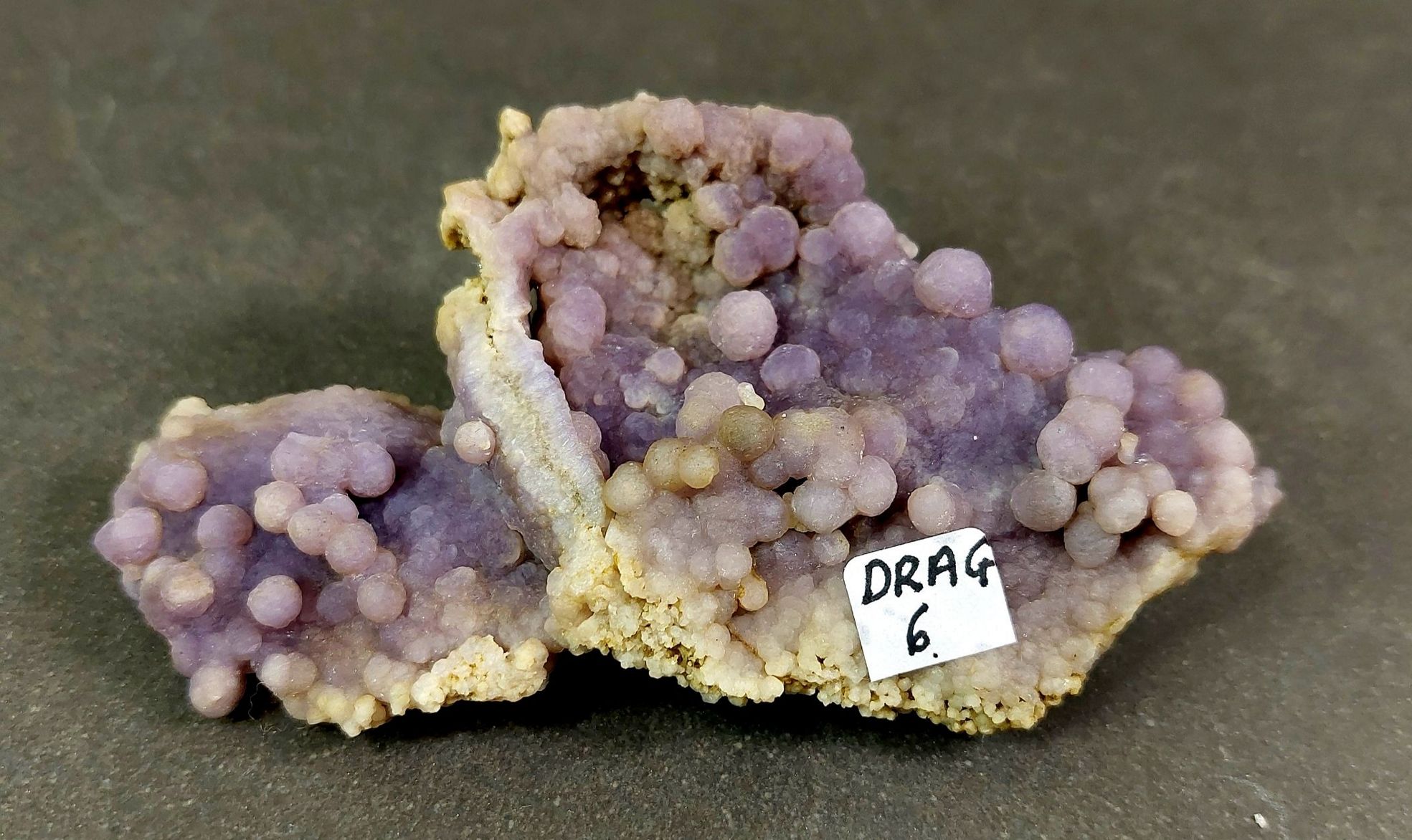 Druvagat/Grape Kalcedon Kluster - 6