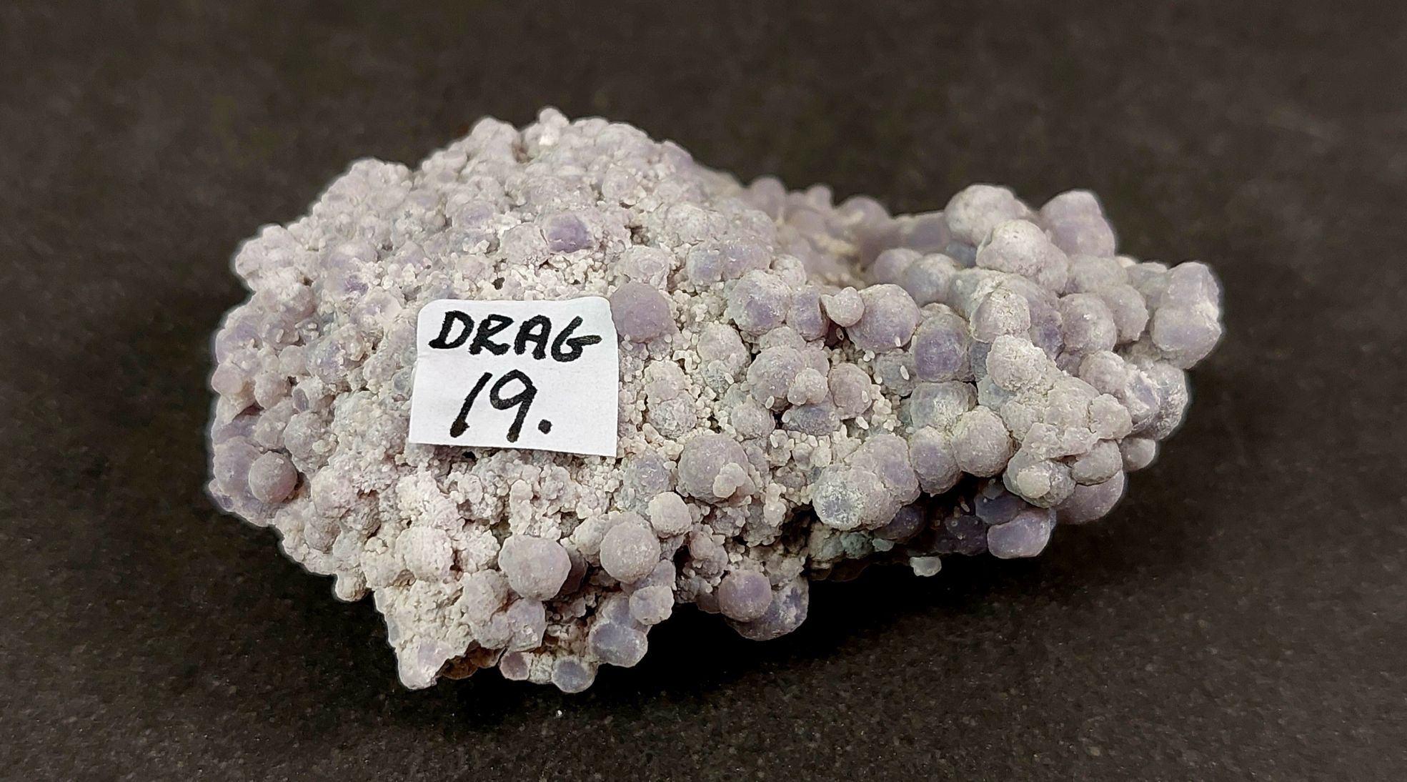 Druvagat/Grape Kalcedon Kluster - 19