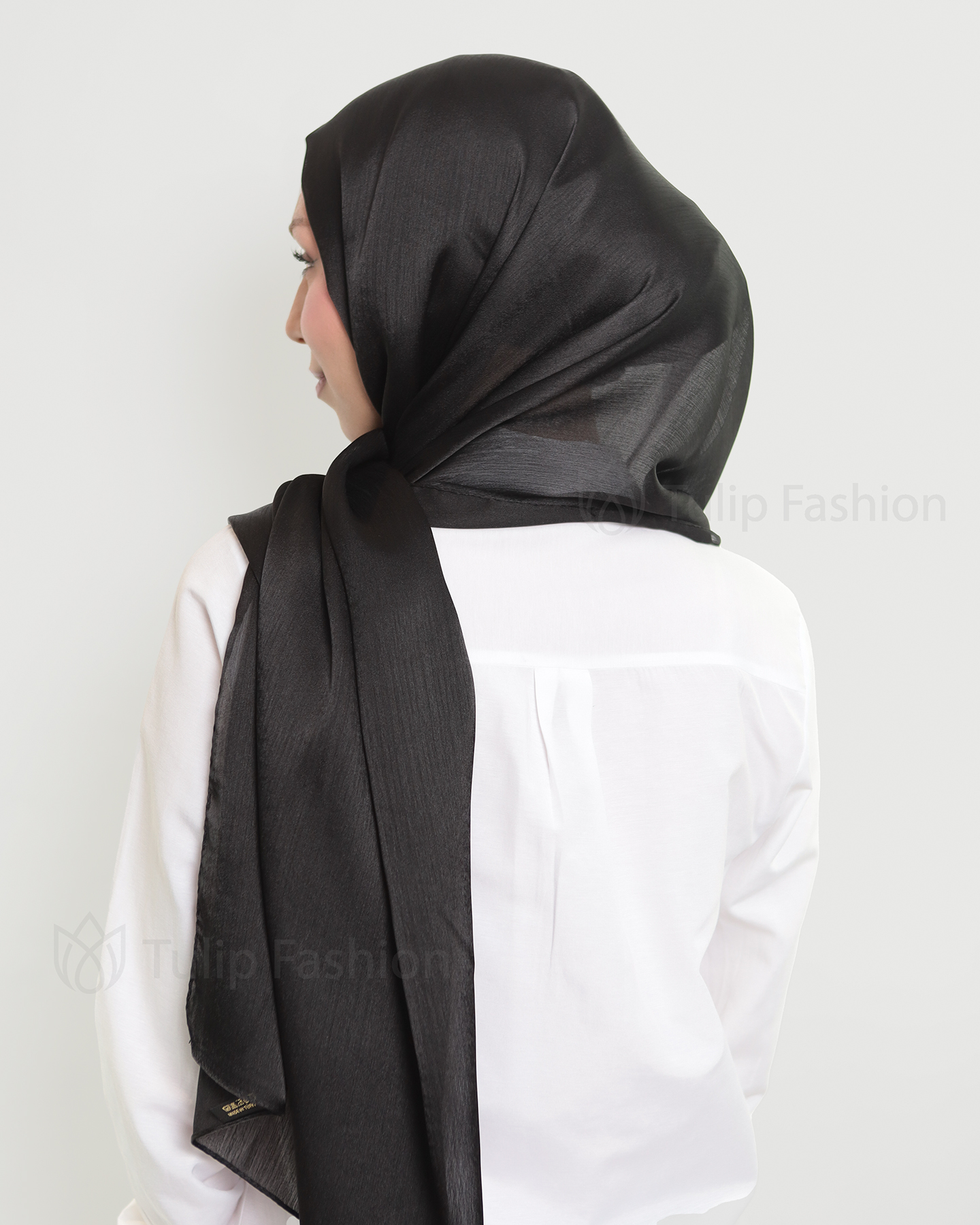 Hijab - Metallic Satin - Black
