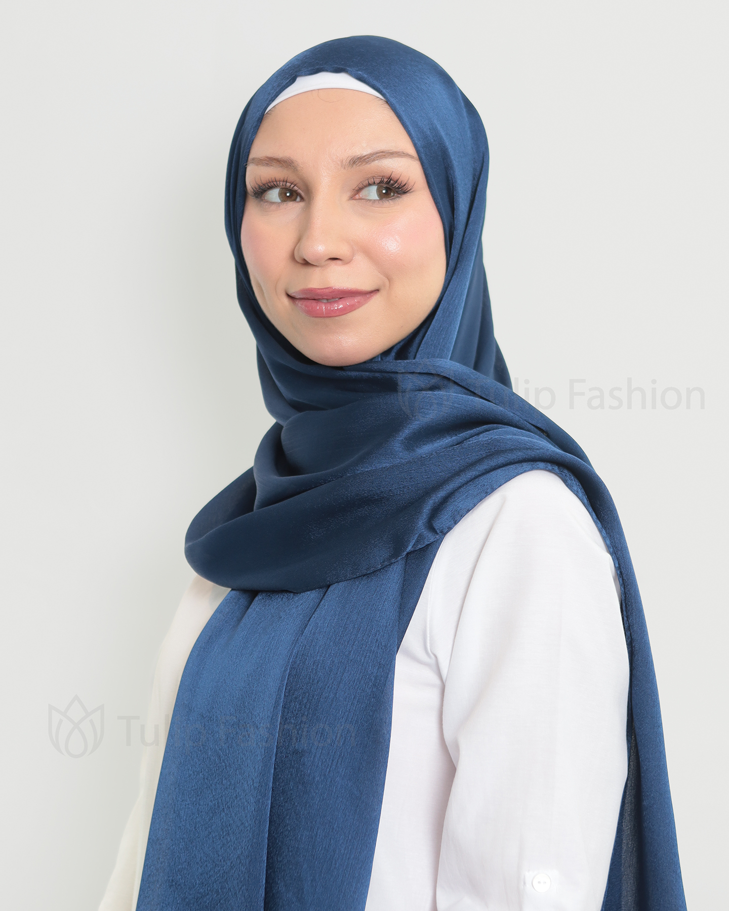 Hijab - Metallic Satin - Navy Blue - 3
