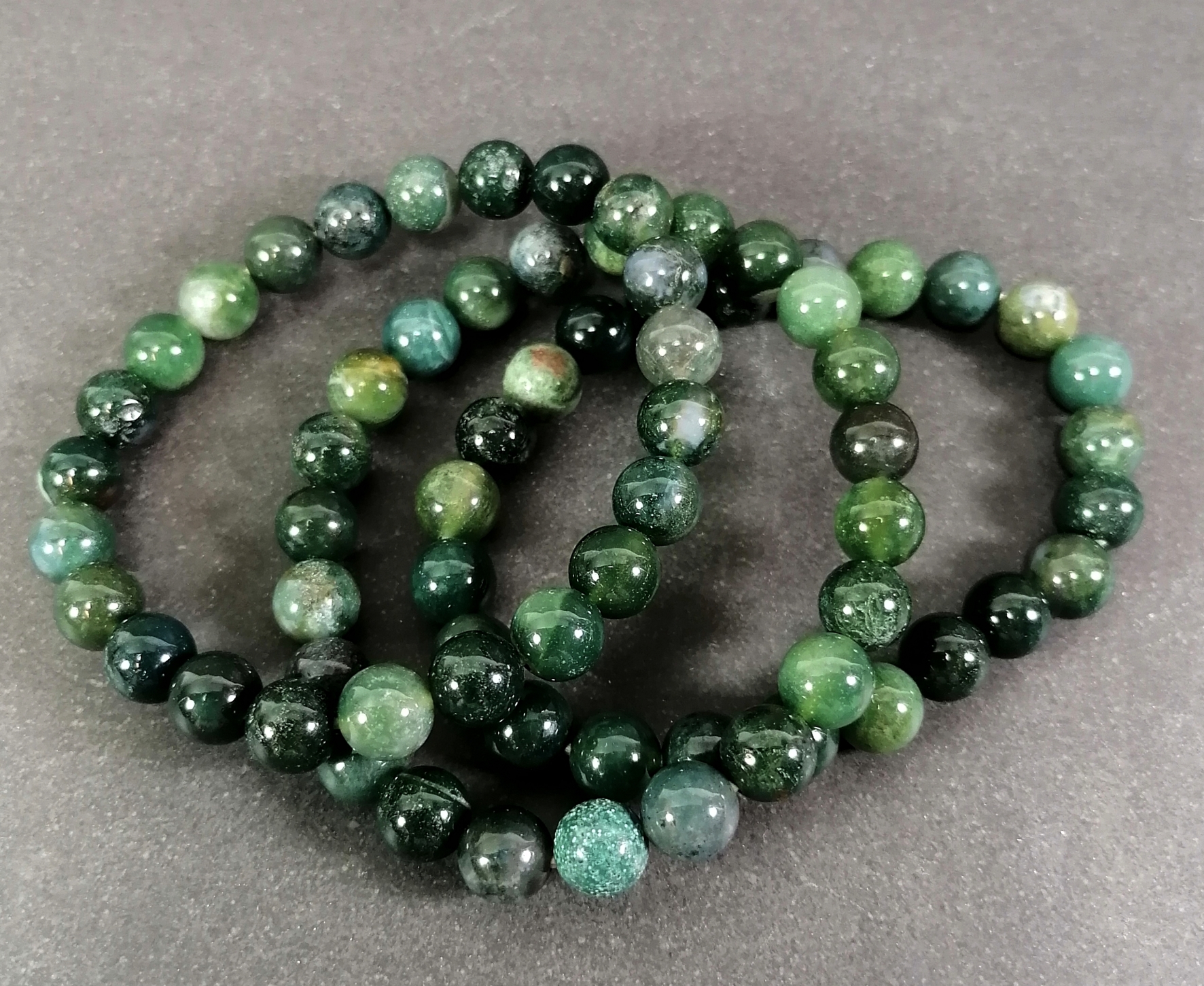 Stenarmband med 8mm pärlor - Mossagat