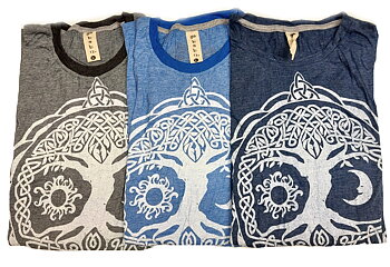 Yggdrasil -  Livets Träd  T-shirt -  Ljusblå
