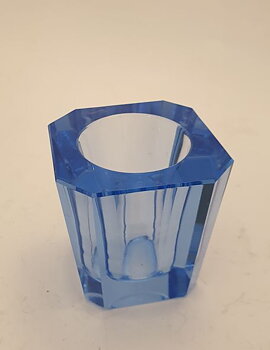 Ljustake slipat blått glas