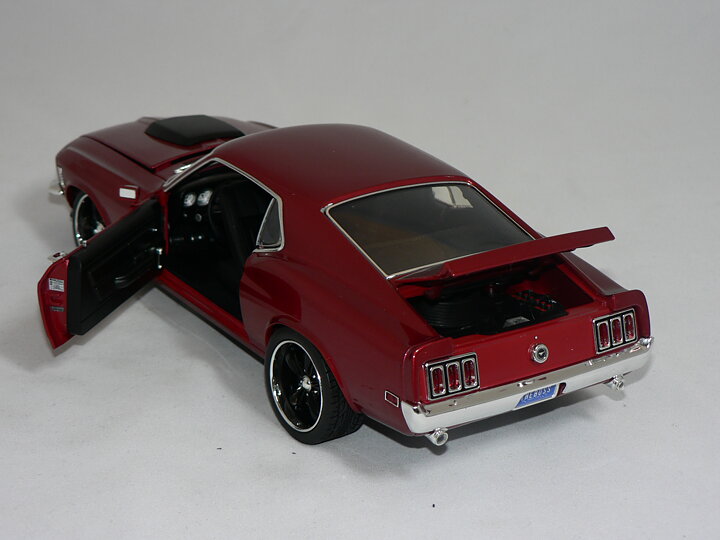 Ford Mustang  Boss 429   1970  1:18  ACME   Street Fighter