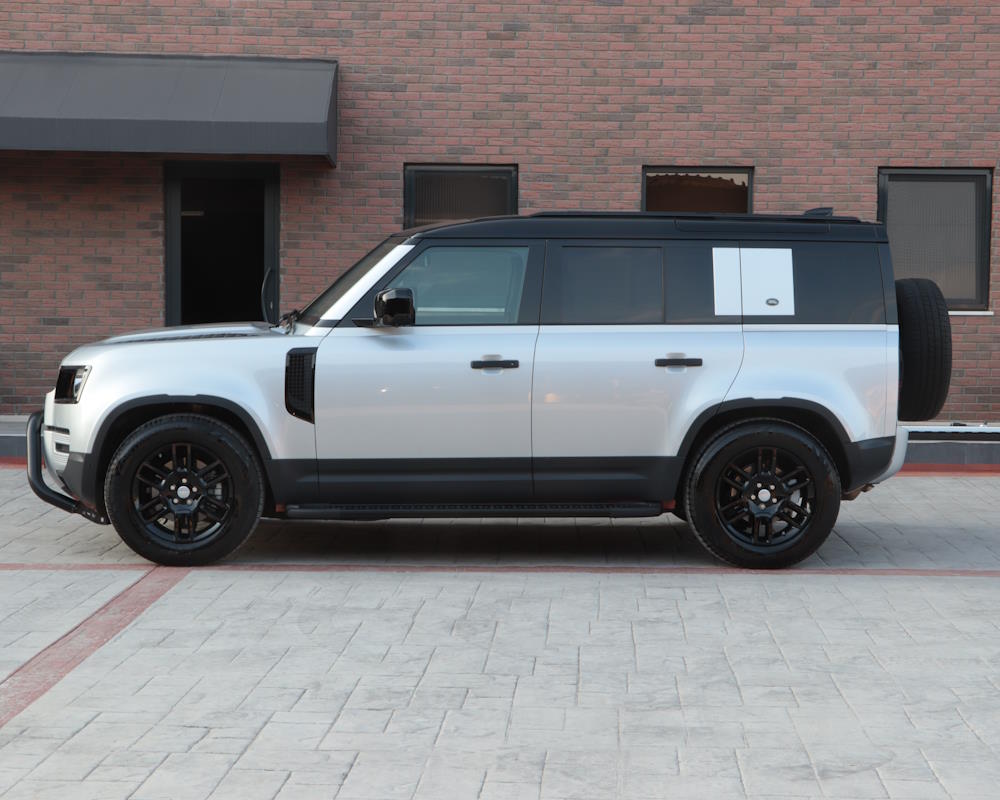 SIDESTEPS BLACK ANTI-SLIP - Land Rover Defender 2020- - 2