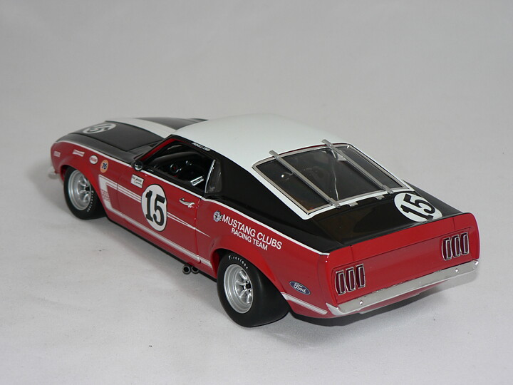 Ford Mustang  Boss 302   1969  1:18  Welly  ( #15 Parnelli Jones Trans AM )