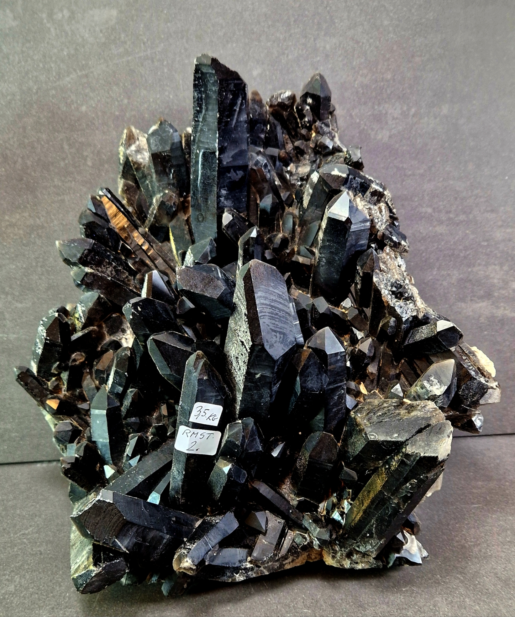 Morion -Rökkvart Kluster  - AA+ kvalitet - 3,5kilo
