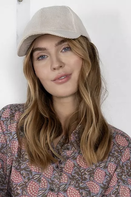 Black Colour - Abigail  Cap  Off White - 2