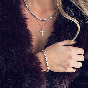Cross Crystal Halsband i guld