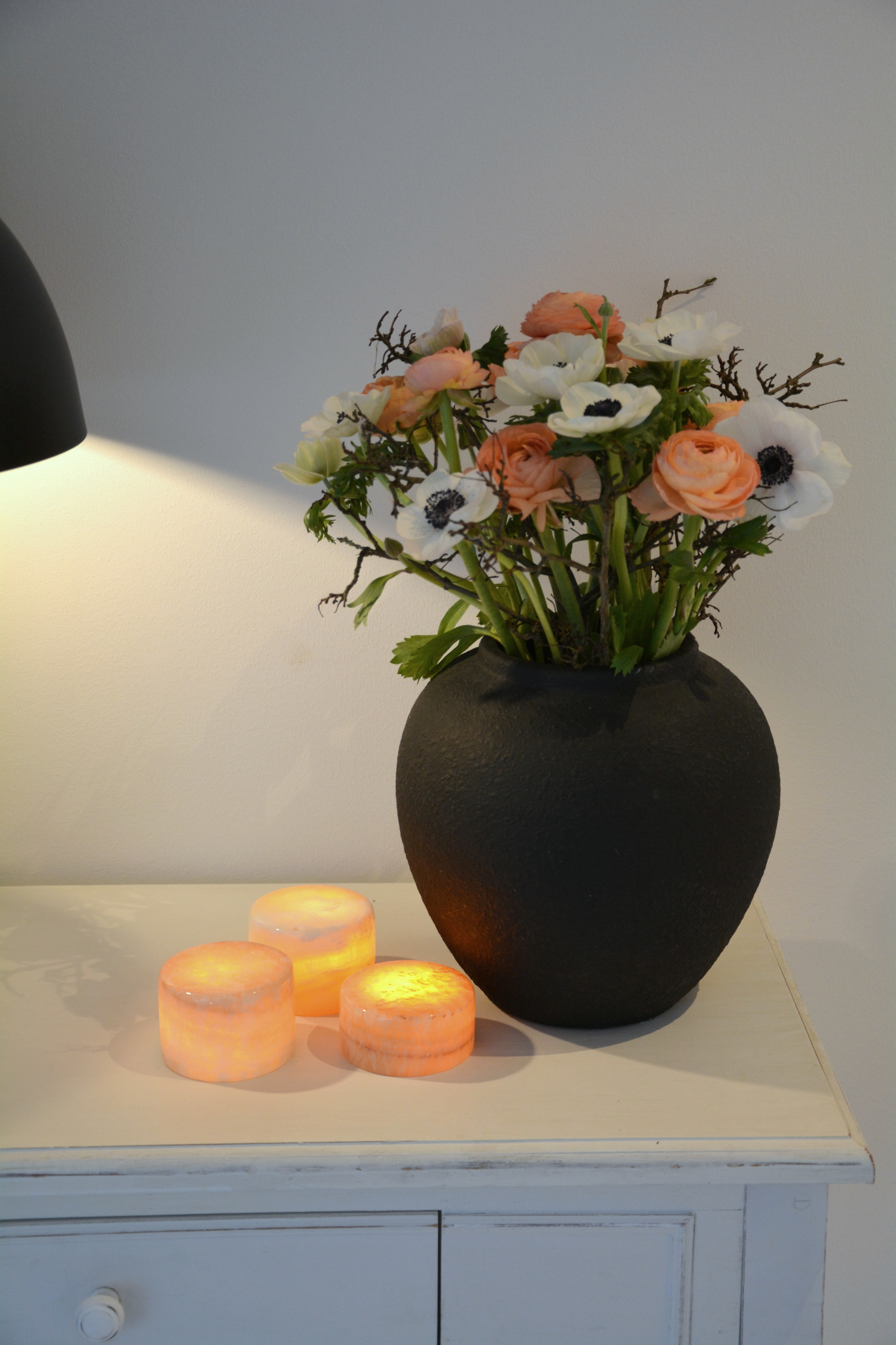 Svart vas / urna 25 cm