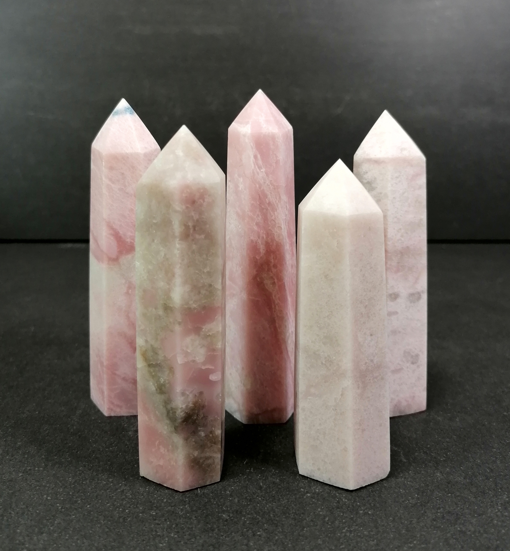 Rosa Opal, Torn