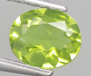 Piedra preciosa de peridoto natural de primera calidad ovalada calibrada de 6x5 mm