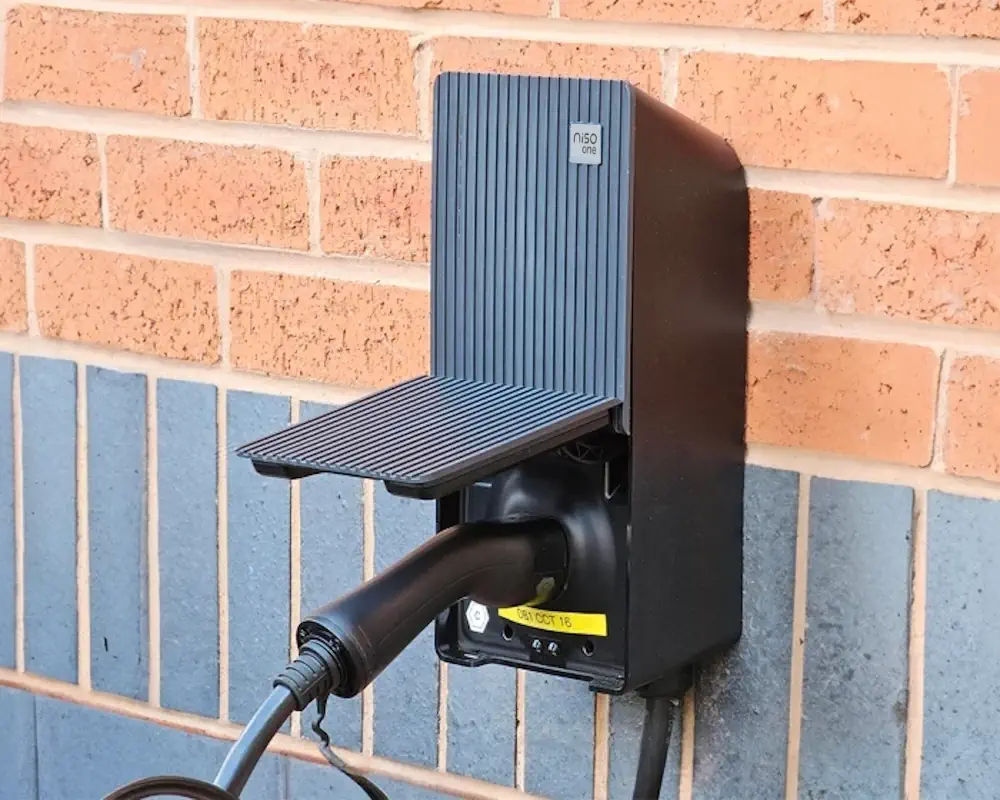 Niso One, typ 2, kontakt, 11kW - 7