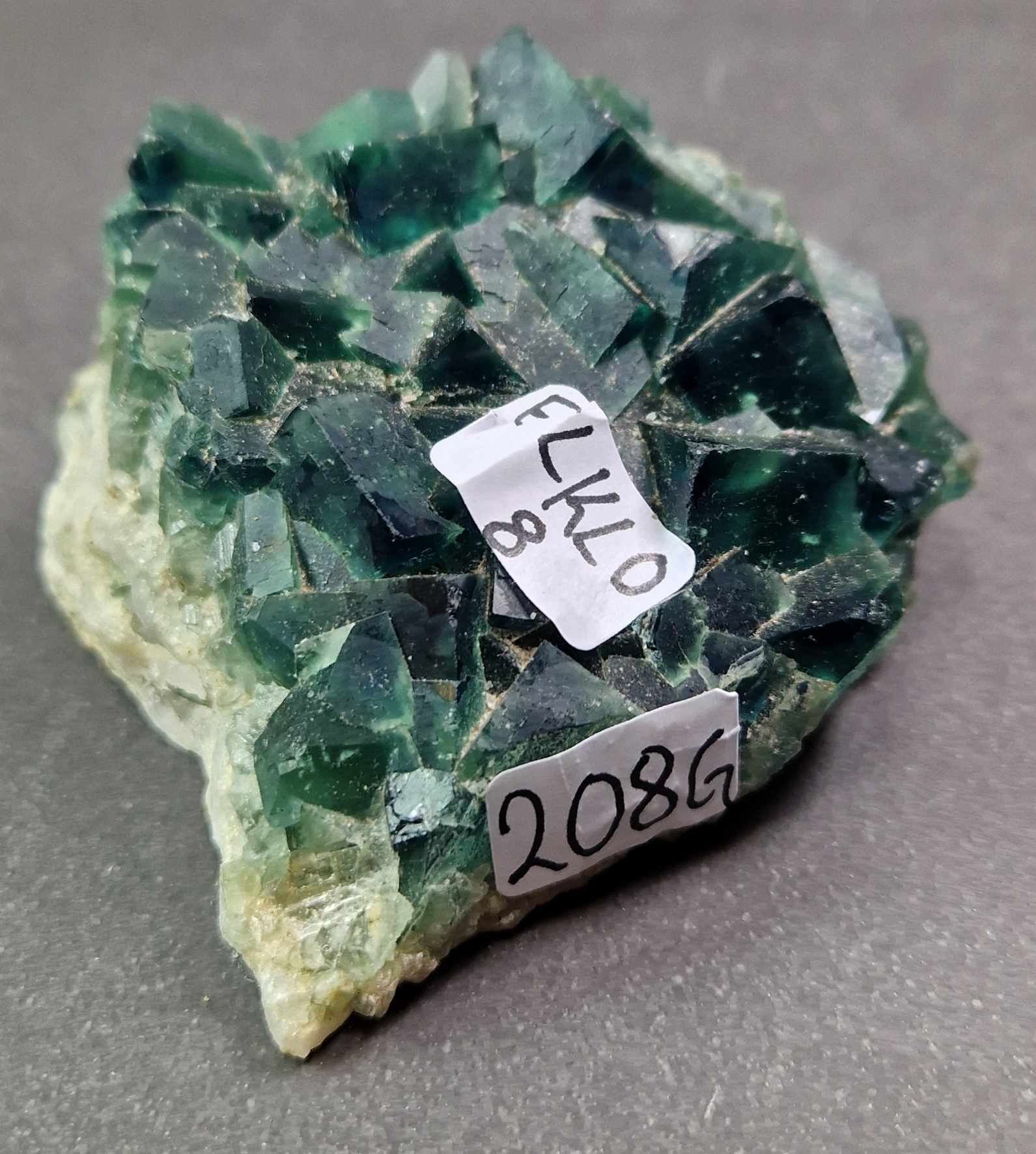 Grön Fluorit Kubiskt Kluster  - 8