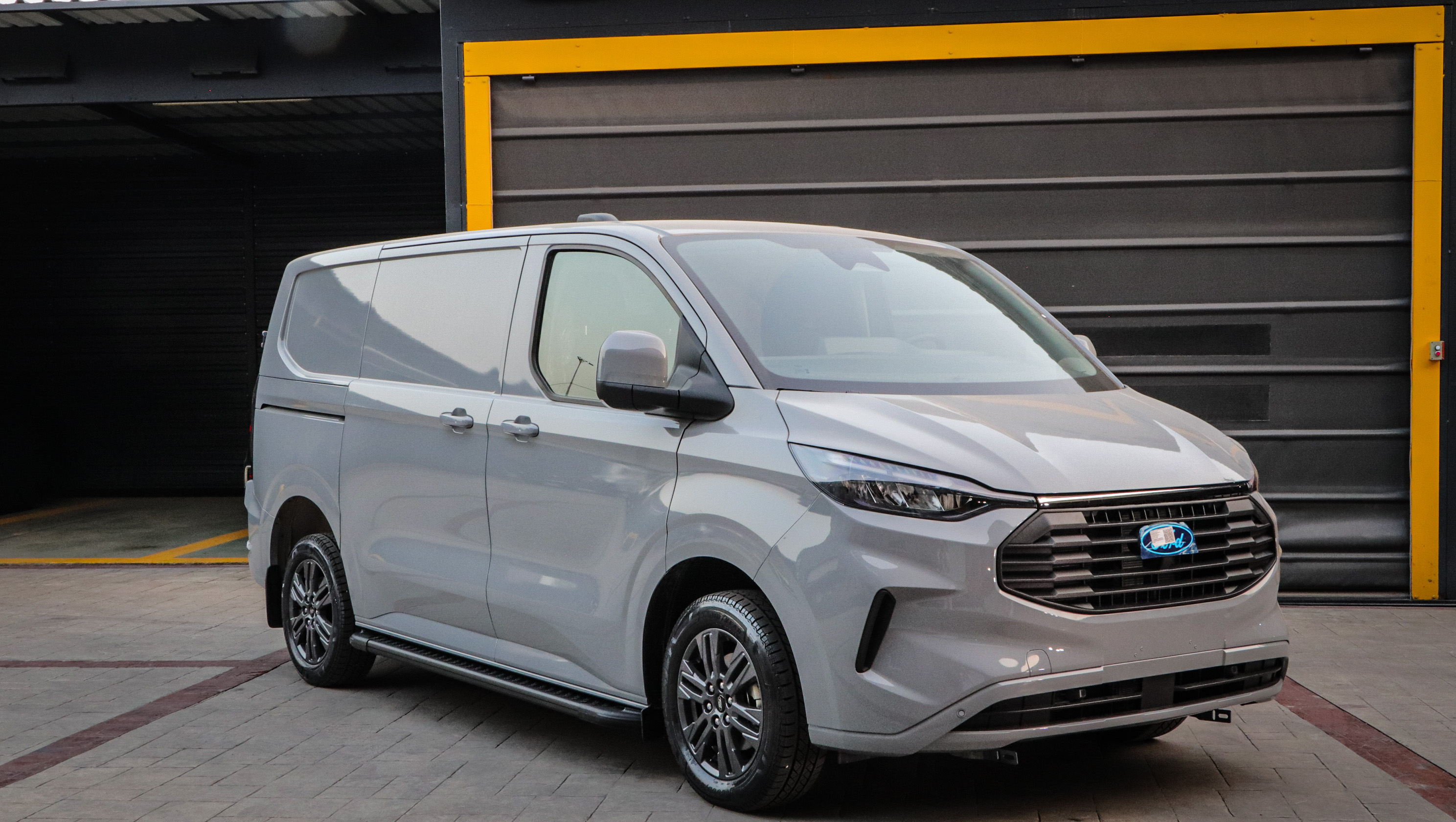 SIDESTEPS BLACK ANTI-SLIP - Ford Transit Custom 2023- - 3