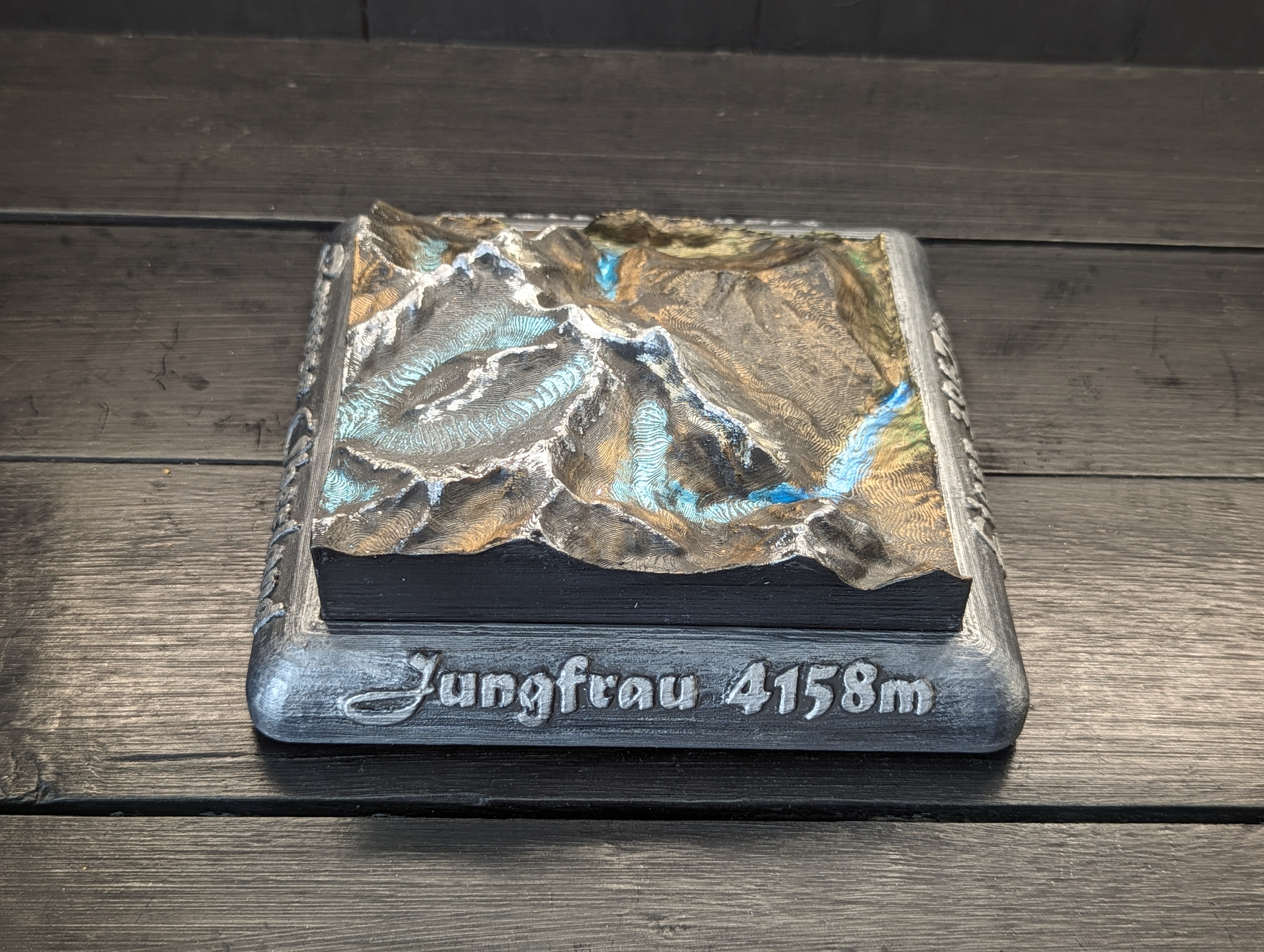 Handmålad 3D modell av Eiger, Mönch & Jungfrau - 4