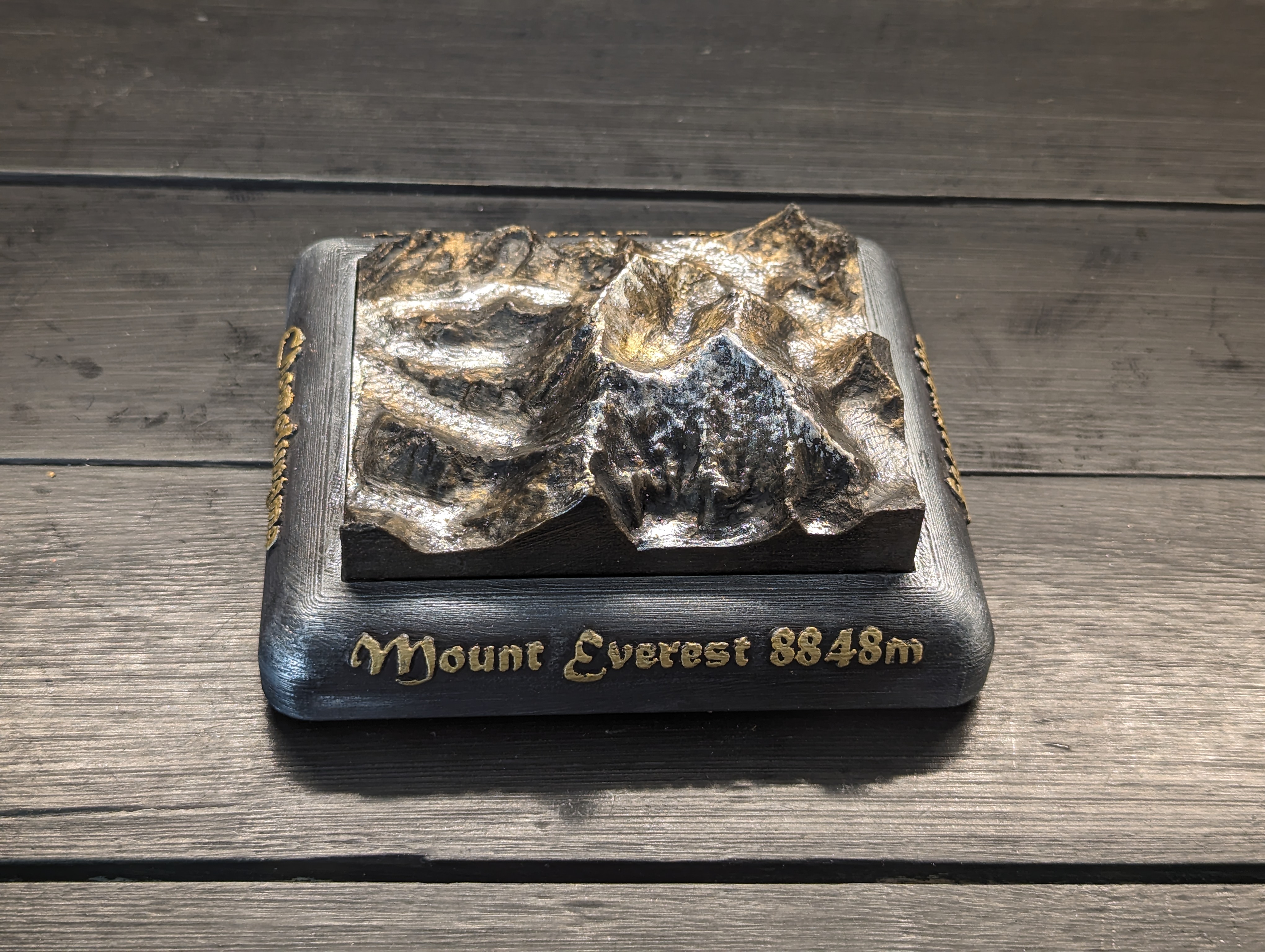 Handmålad 3D modell av Mount Everest  [S] - 4