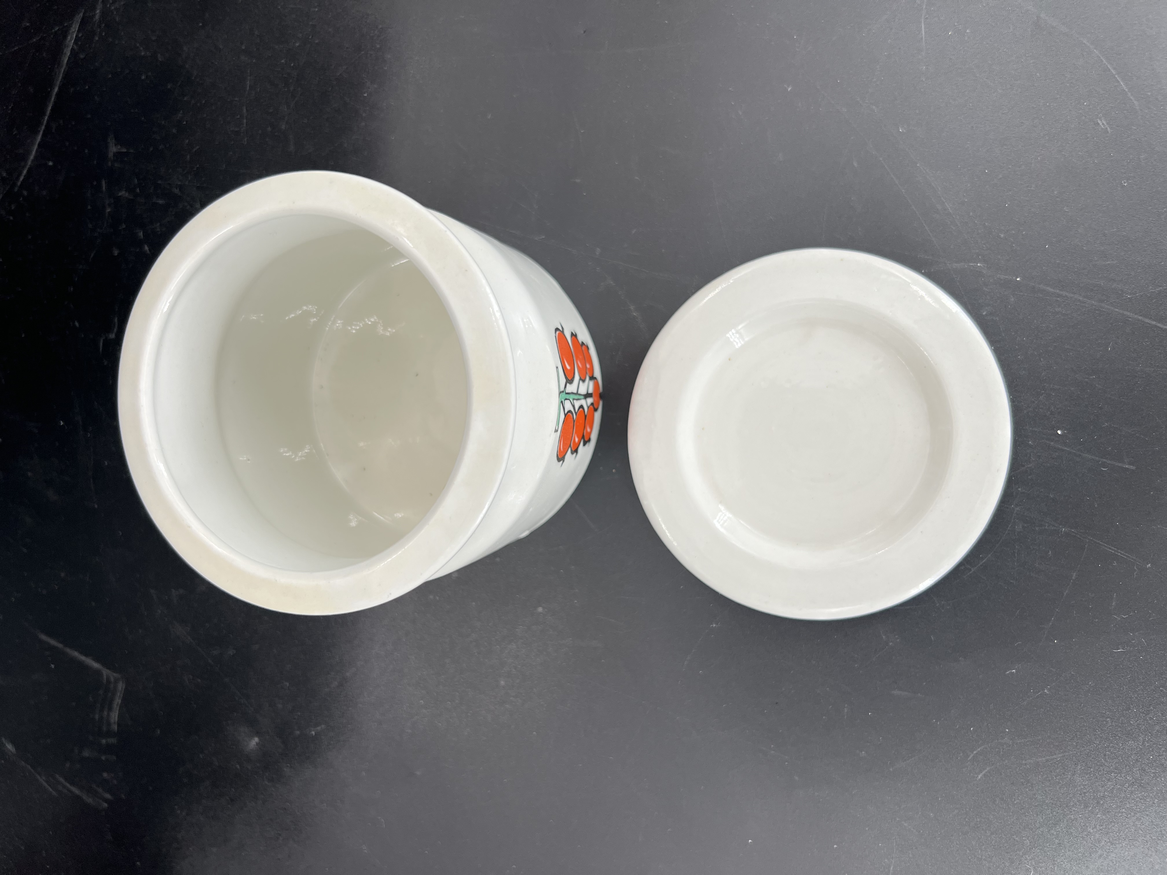 Arabia "Pomona " Raija Uosikkinen Jar with lid - 2