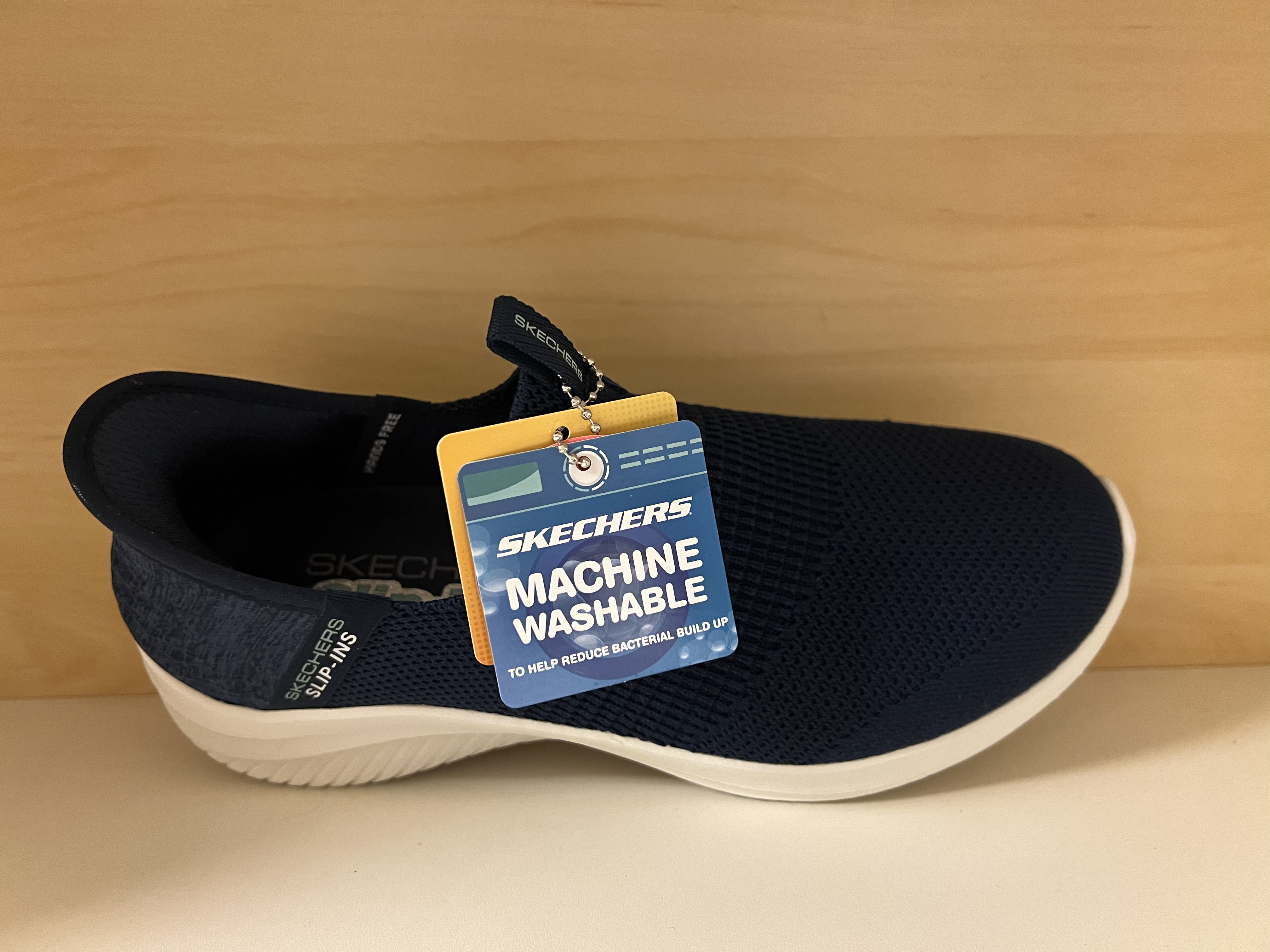 SKECHERS Womens Slip-ins, Ultra Flex och med  Memory Foam innersula. - 2