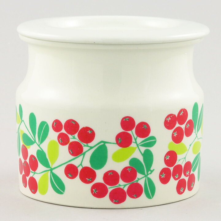 Raija Uosikkinen (Pomona 1962) Jar with Lingonberries Decor 9 cm (2)