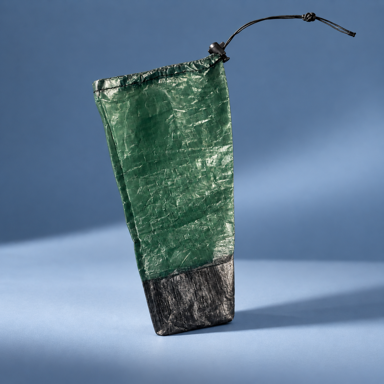 Skalmo DCF case for tent pegs