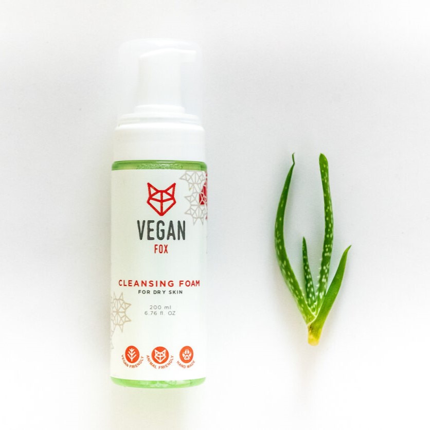 Vegan Fox cleansing foam for dry skin