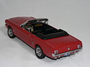 Ford Mustang  Cab  1966    1:18  Norev