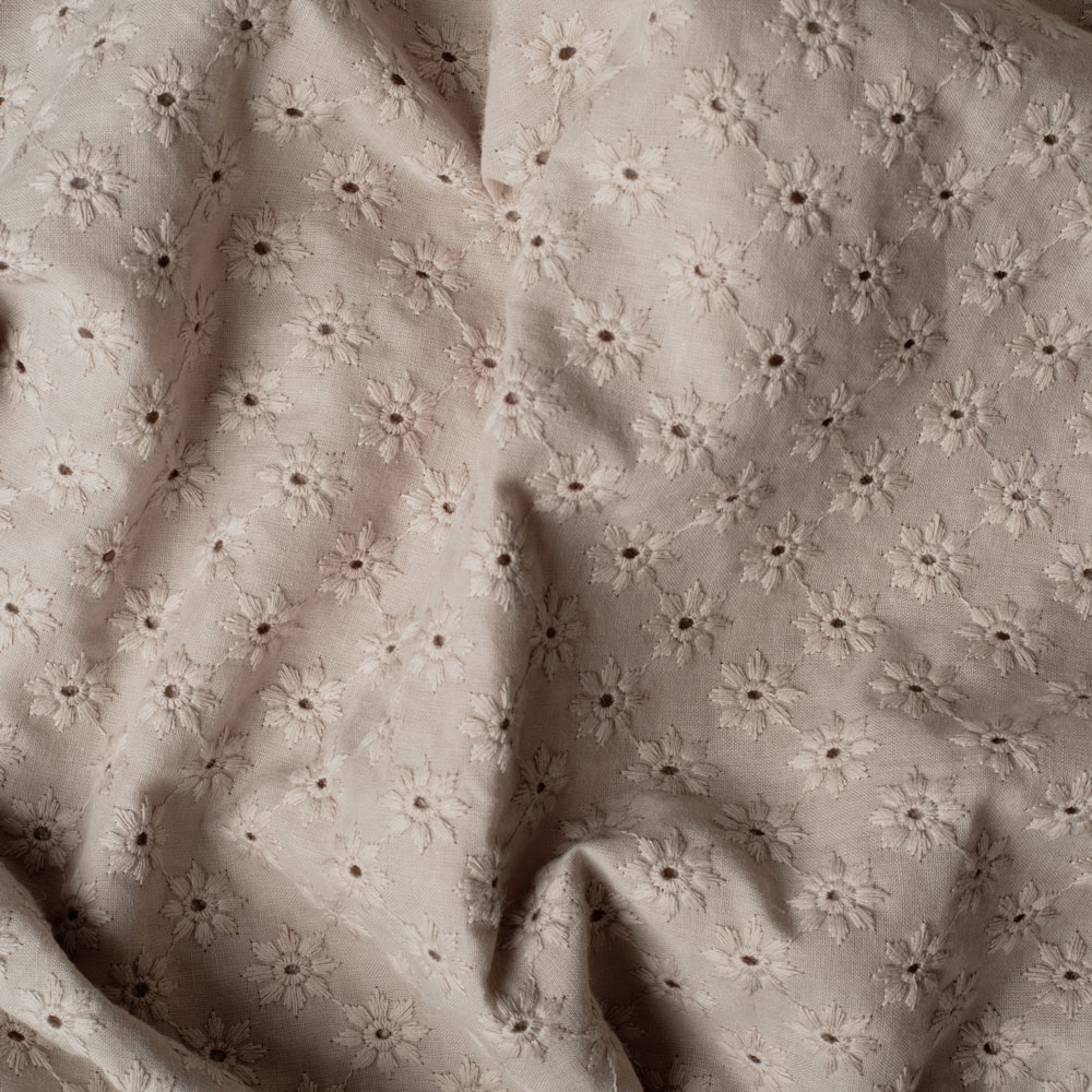DAISY EMBROIDERY - LIGHT TAUPE - 4