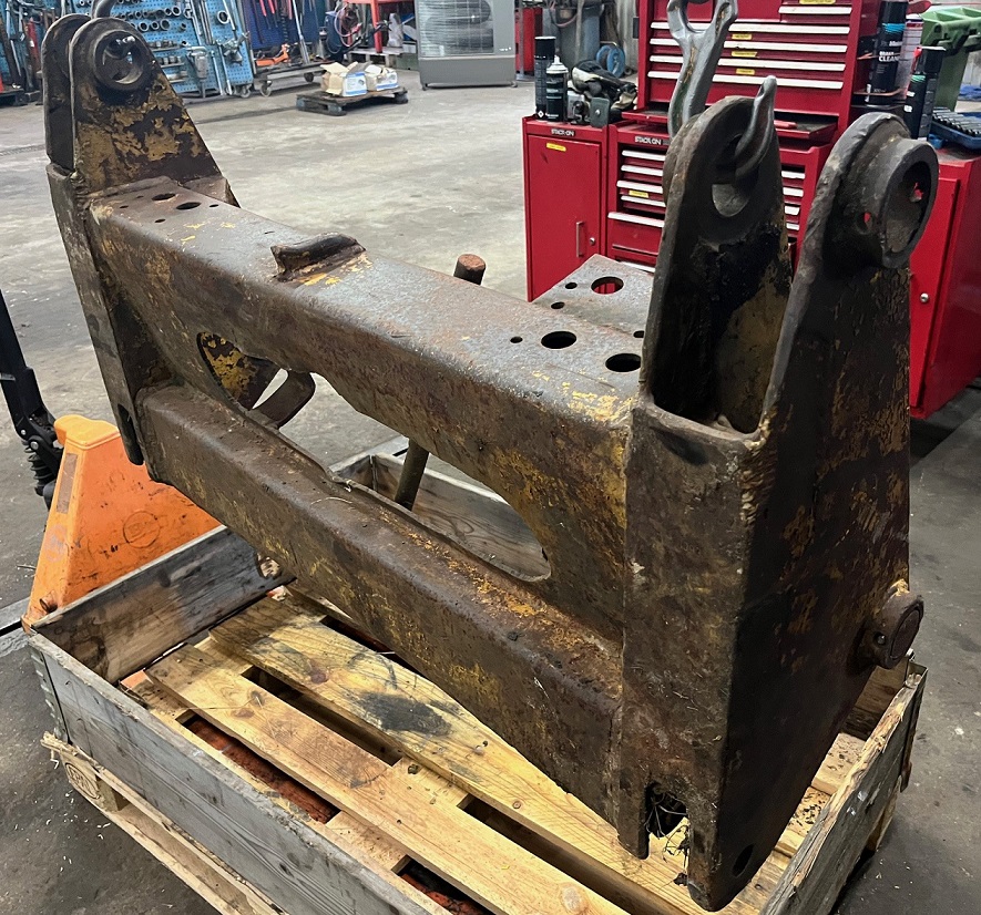 redskapsfäste bm volvo 4742174