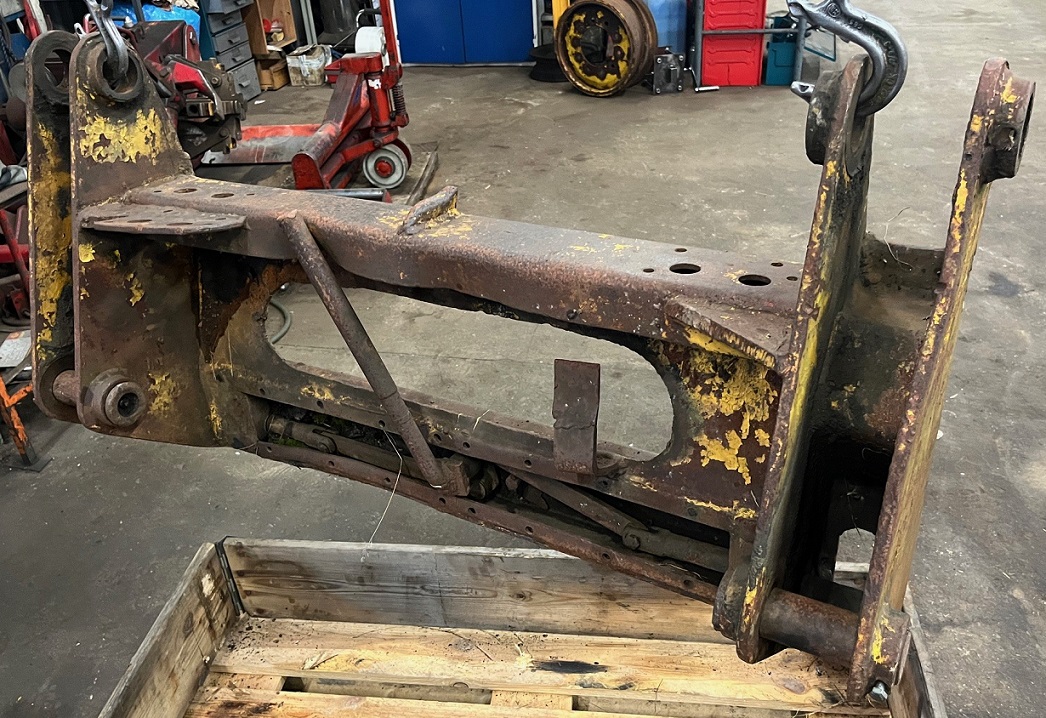 redskapsfäste bm volvo 4742174