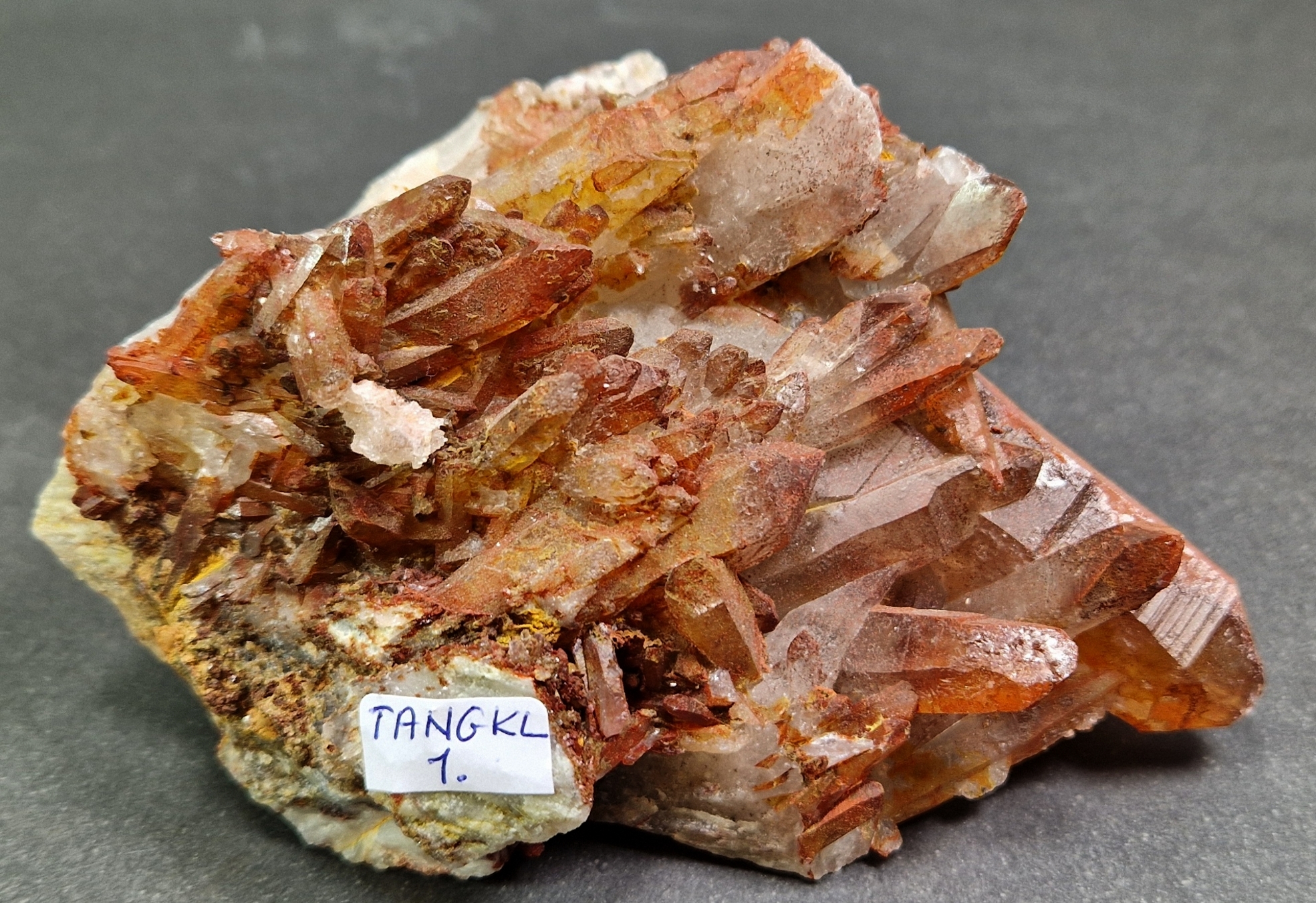 Tangerinekvarts Kluster - TANGKL1