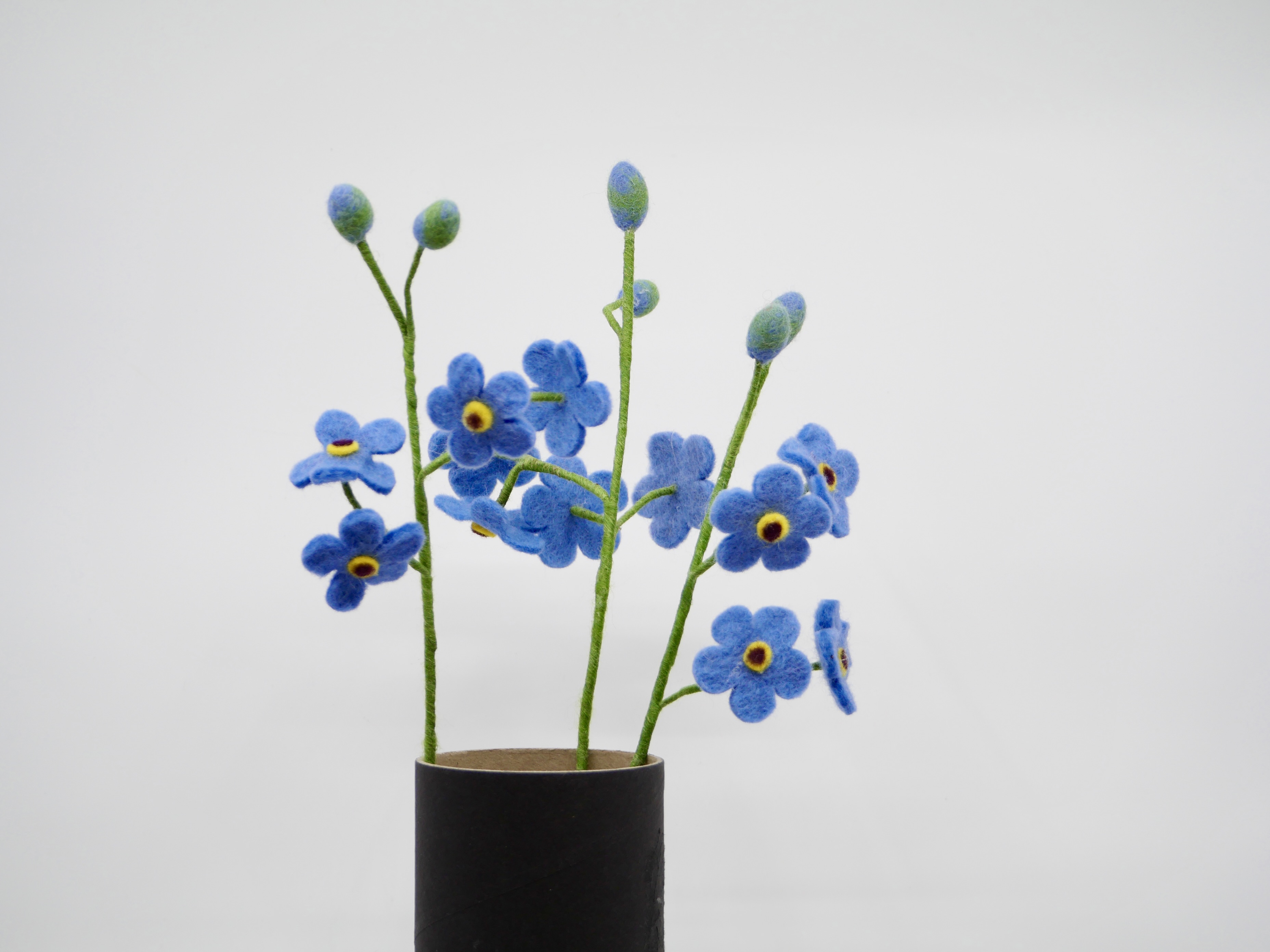 Blommor i tovad ull - 4