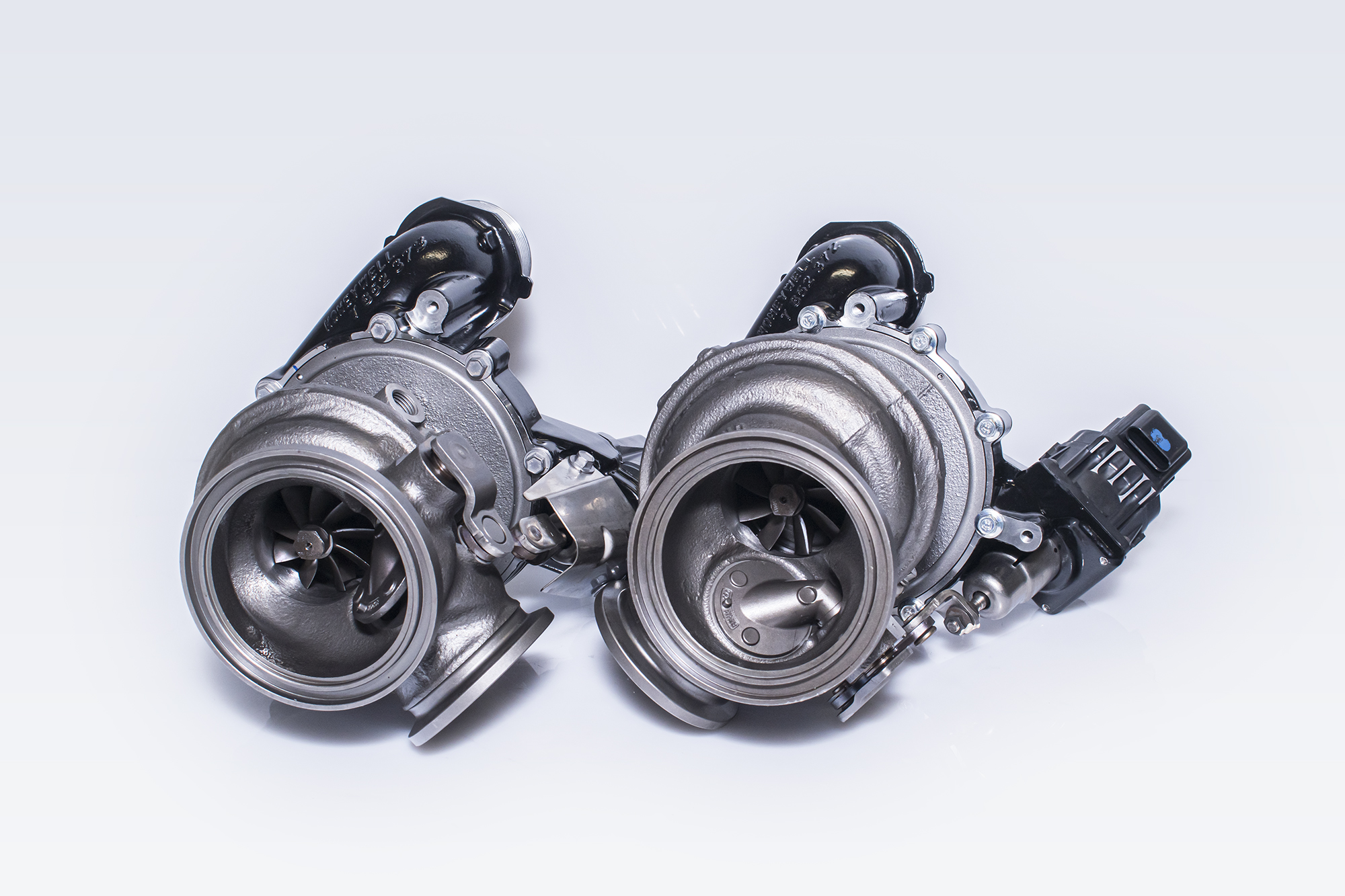 BMW M5 / M8 (F9x) upgrade turbochargers 950hp - 2