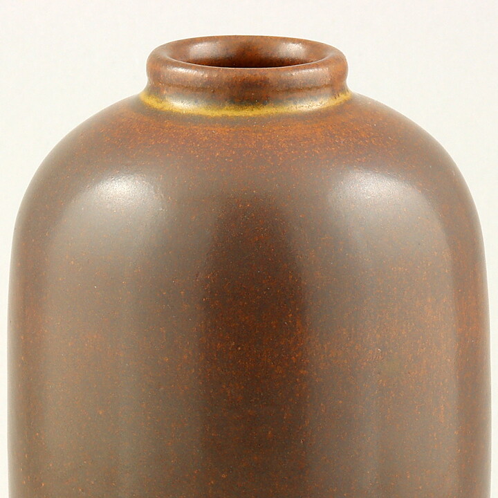 トリラー・トボ  一点もの  濃茶色のベース  (16cm)  1950年代