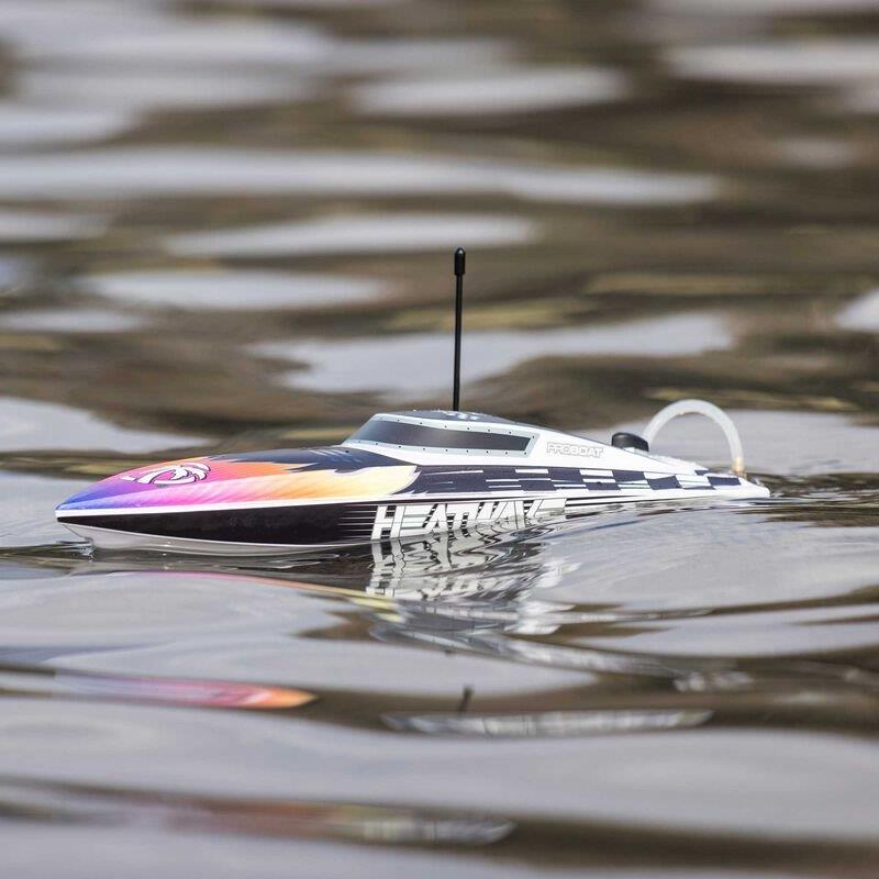 PROBOAT Recoil 2 18tum Self-Righting Brushless Deep-V RTR, Heatwave - 17
