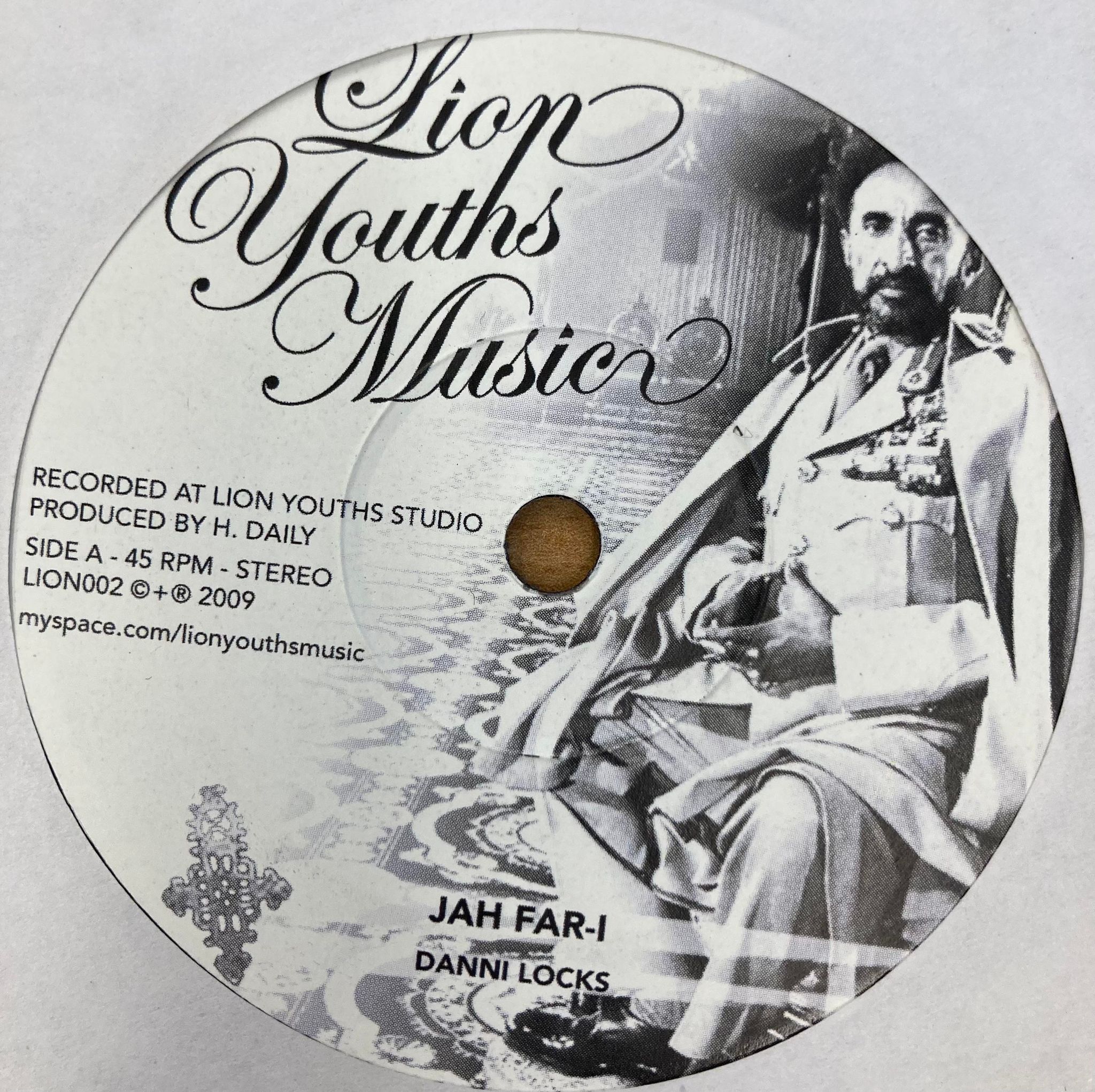 Danni Locks - Jah Far-I