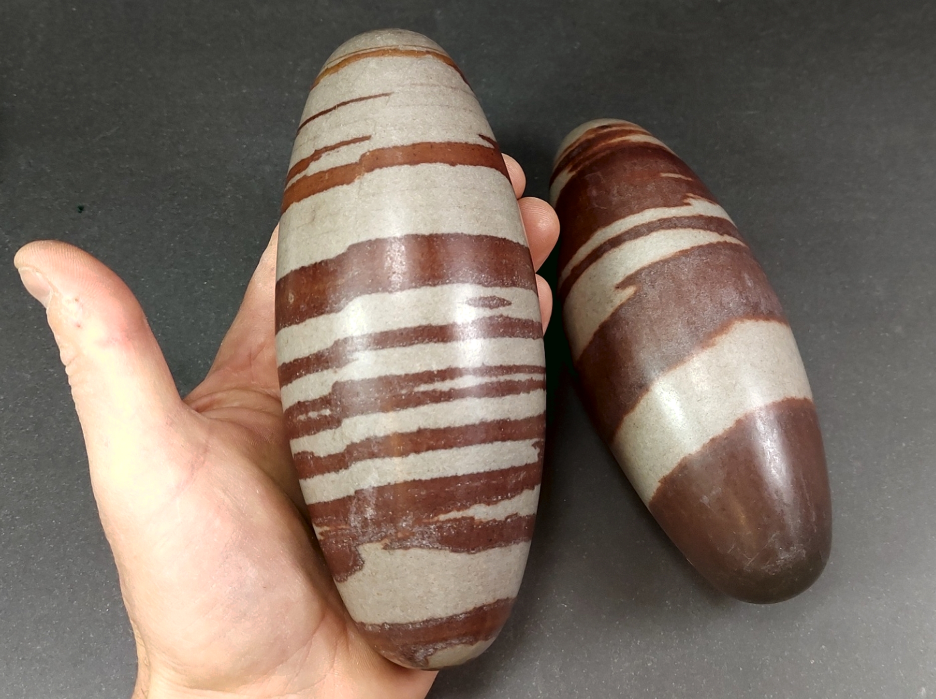 Shiva Lingam - Stora - 2
