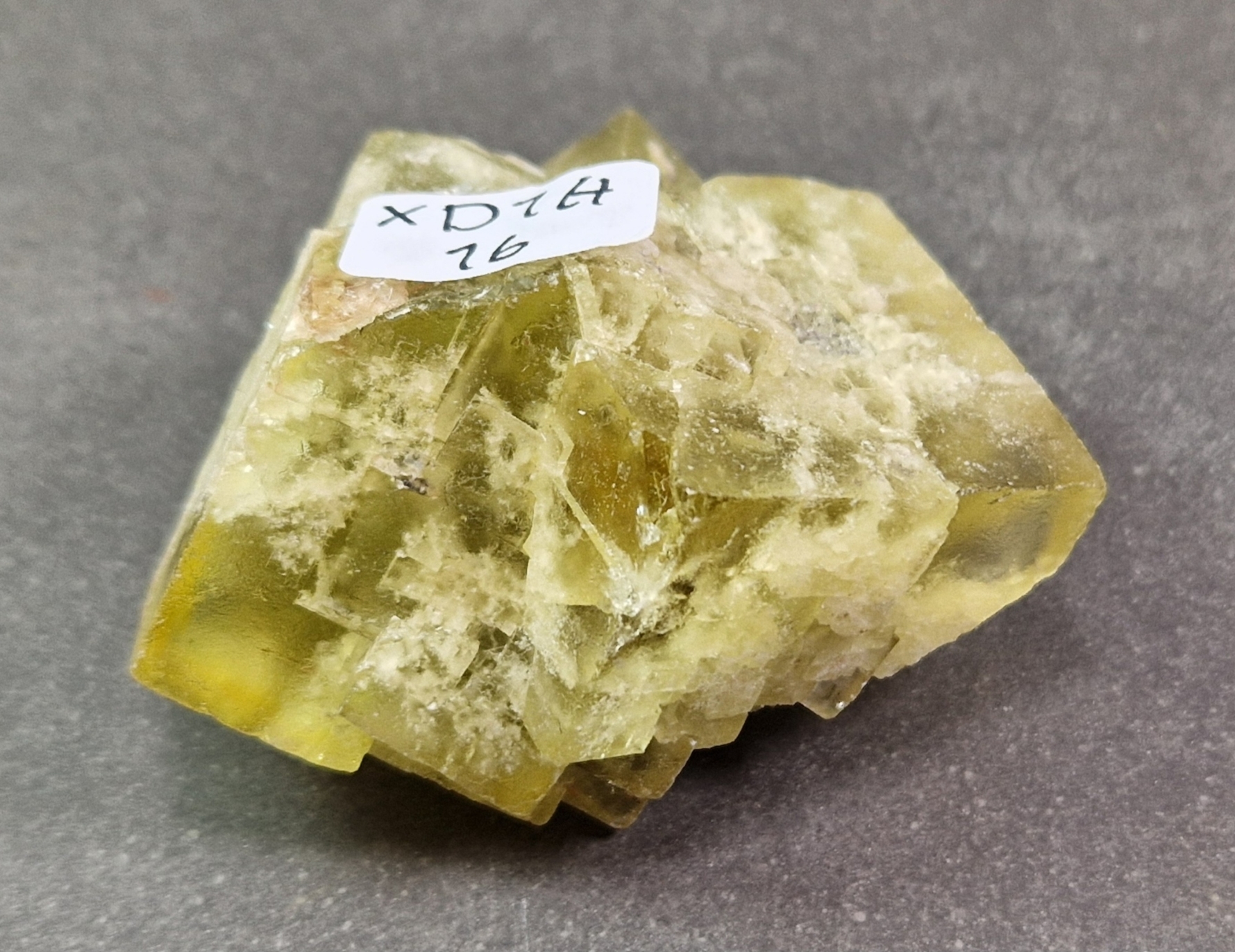 Fluorit Kluster  - 16
