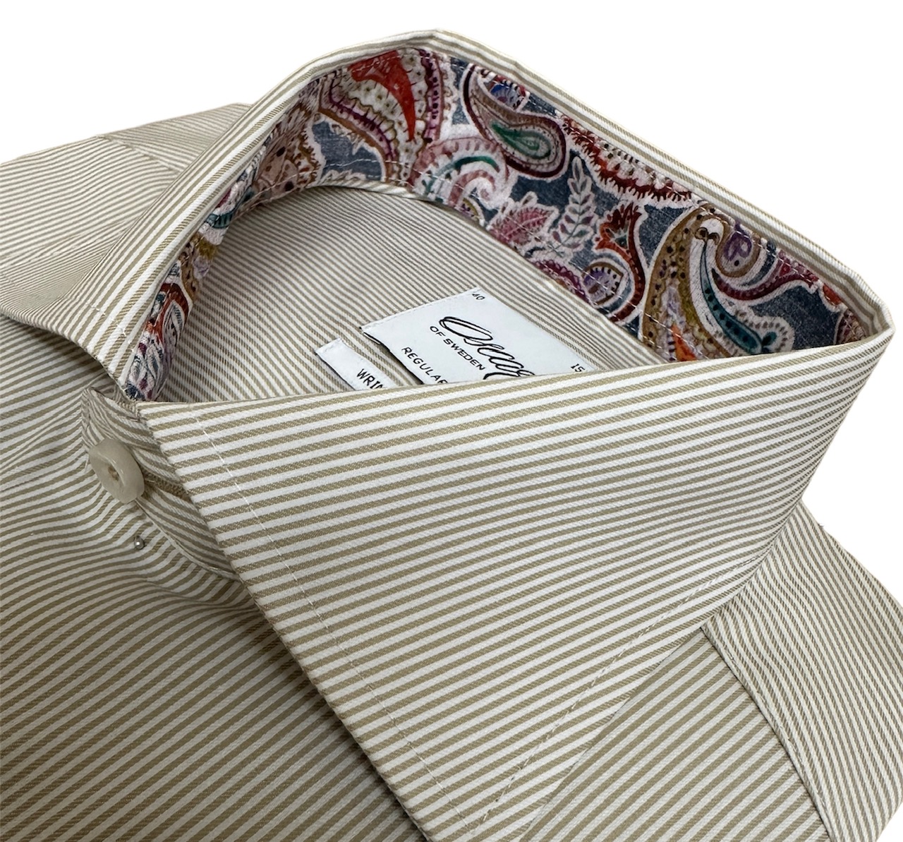 Skjorta ljus beige randig. Från  Oscar Of Sweden 