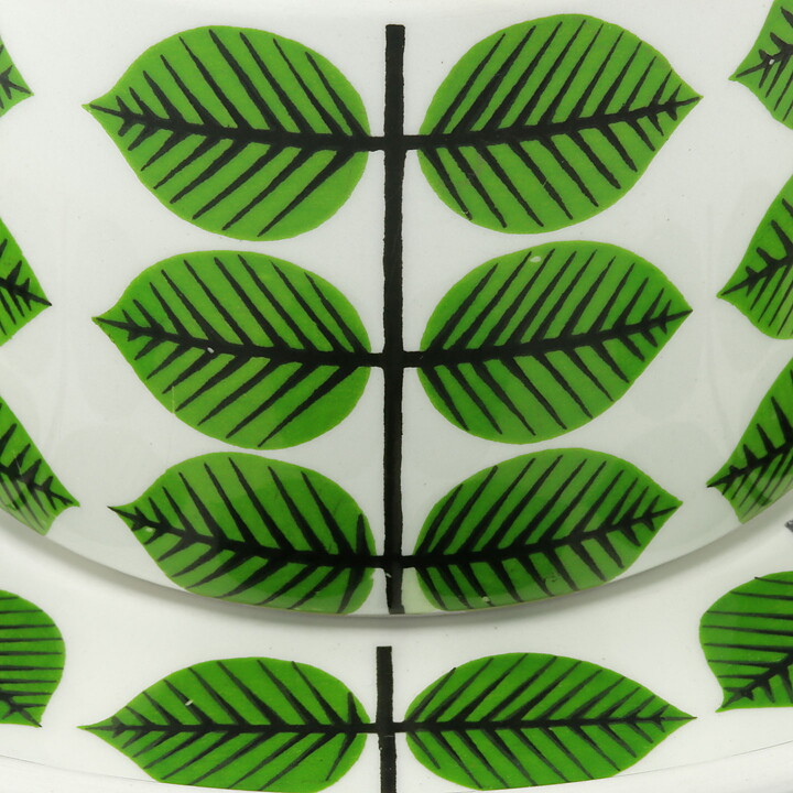 Stig Lindberg (Berså 1961) Teacup with Green Leaf Decor 11,5 cm (2)