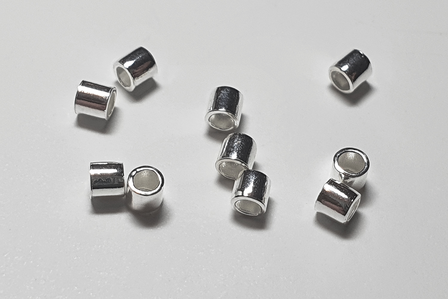 Klämtub 2 x 2mm 925-silver 2st /fp Pris/fp