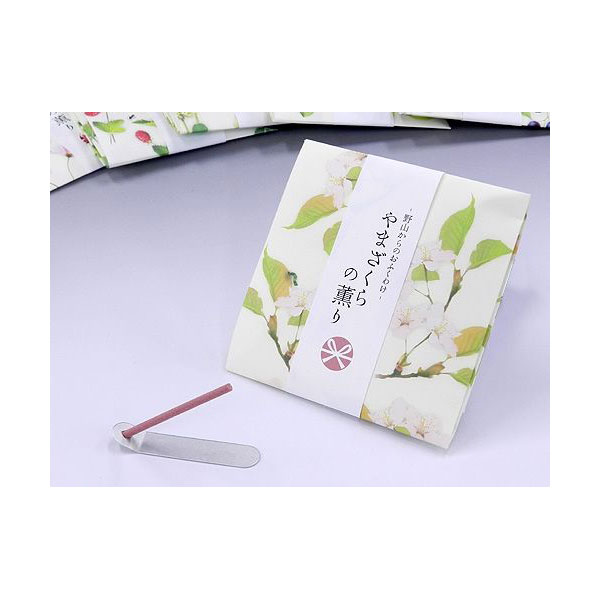 Country Hills 38621 WILD CHERRY BLOSSOMS
